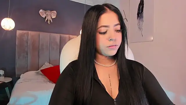 Snapshot of Maaiitee chatting on 03/05/25, 01:17 Maaiitee online show from 03/05/25, 01:17