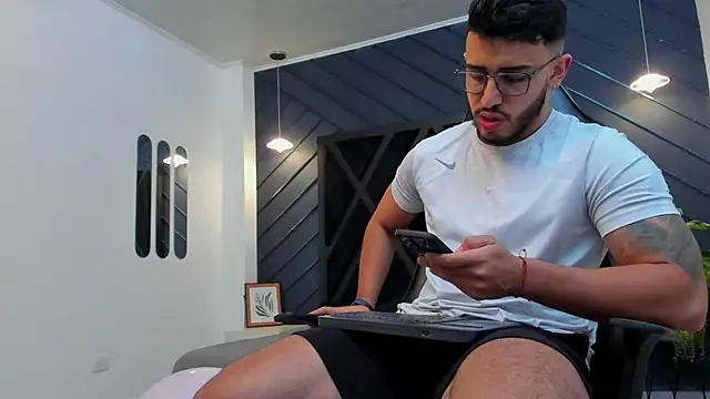 Liam Kleiin online show from 11/01/25, 11:15