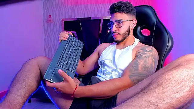 Liam Kleiin online show from 02/02/26, 11:42