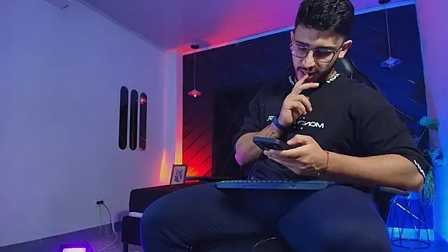 Liam Kleiin online show from 04/08/26, 11:33