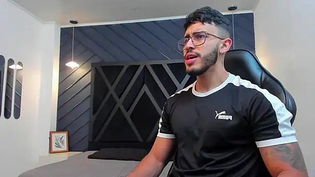 Liam Kleiin online show from 11/04/25, 11:36