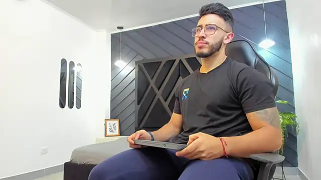 Liam Kleiin online show from 11/03/25, 11:14