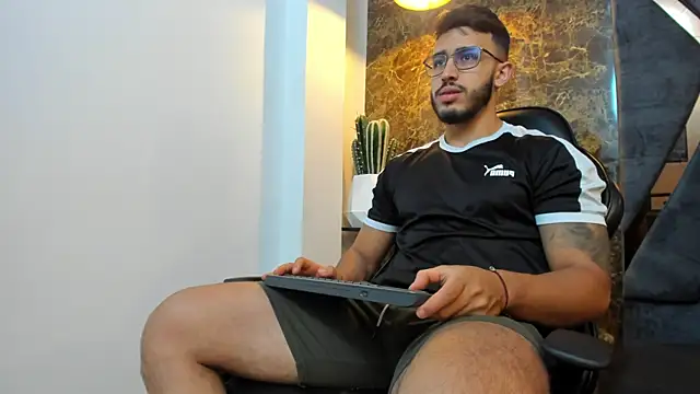 Liam Kleiin online show from 09/16/25, 11:22