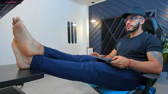 Liam Kleiin online show from 10/02/25, 11:24