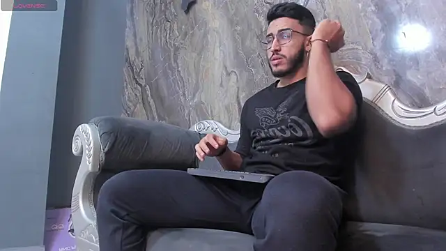 Liam Kleiin online show from 03/12/25, 11:32