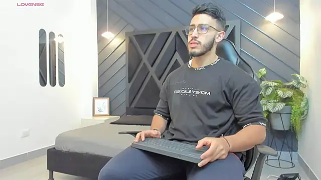 Liam Kleiin online show from 10/01/25, 11:14