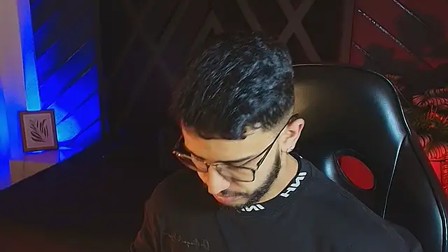 Liam Kleiin online show from 04/15/26, 11:38