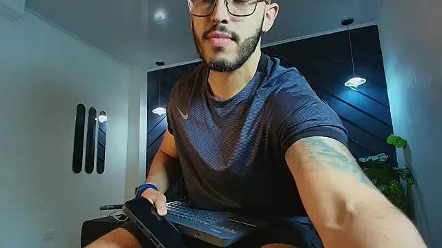 Liam Kleiin online show from 03/31/26, 11:23