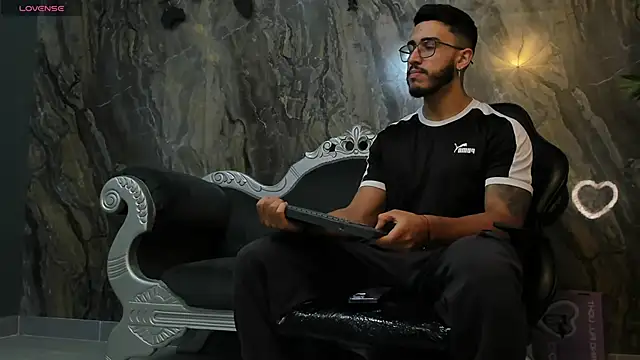 Liam Kleiin online show from 03/10/25, 11:34