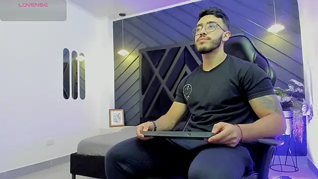 Liam Kleiin online show from 10/11/25, 11:22