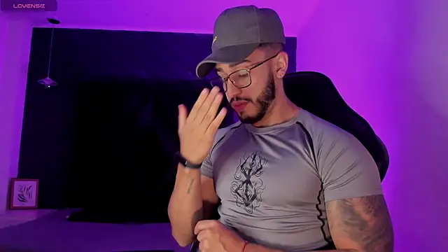 Liam Kleiin online show from 11/14/25, 11:25