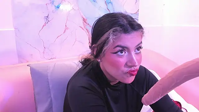 taylor cupper online show from 10/16/25, 07:44