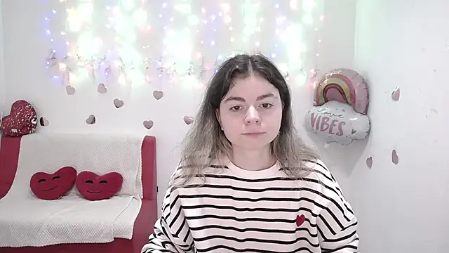 TinaRedly online show from 10/06/25, 05:57