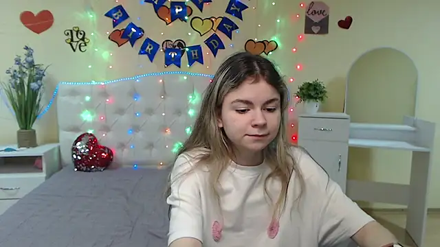 TinaRedly online show from 03/03/25, 12:45