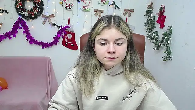 TinaRedly online show from 01/05/26, 06:44