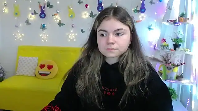 TinaRedly online show from 04/03/26, 06:25