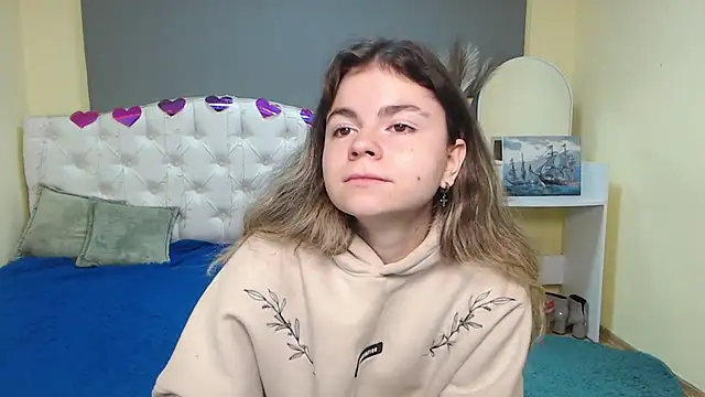 TinaRedly online show from 09/30/25, 05:57