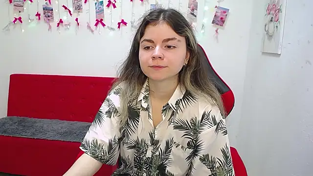 TinaRedly online show from 05/19/26, 05:31