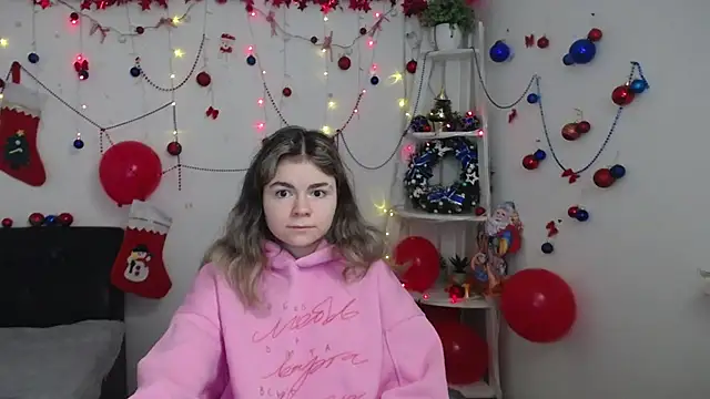 TinaRedly online show from 12/18/25, 07:07