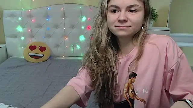 TinaRedly online show from 03/06/25, 05:14