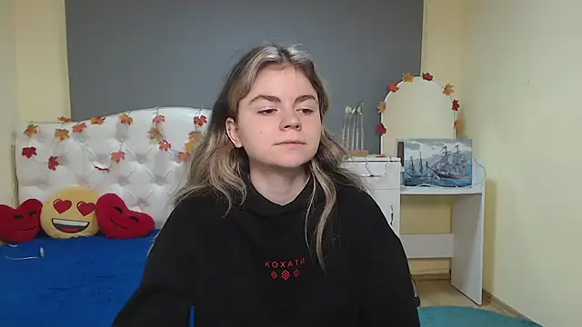 TinaRedly online show from 11/12/25, 07:01