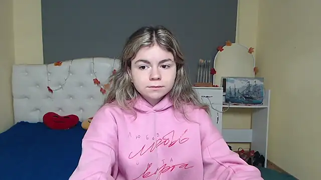 TinaRedly online show from 11/20/25, 06:58