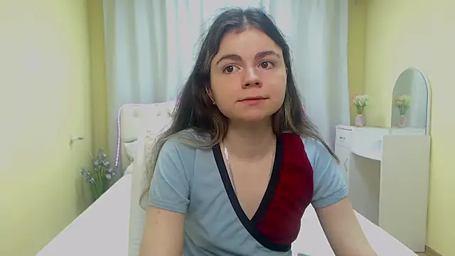 TinaRedly online show from 05/27/26, 02:08