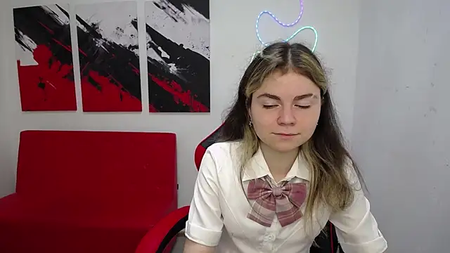 TinaRedly online show from 07/03/26, 05:30