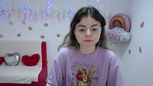 TinaRedly online show from 09/22/25, 05:30