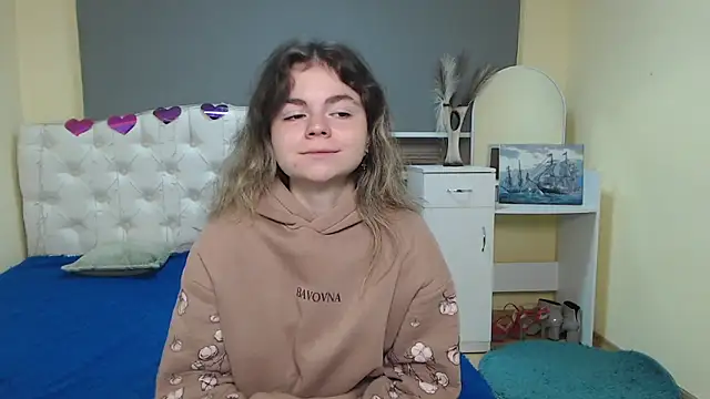 TinaRedly online show from 10/05/25, 05:53