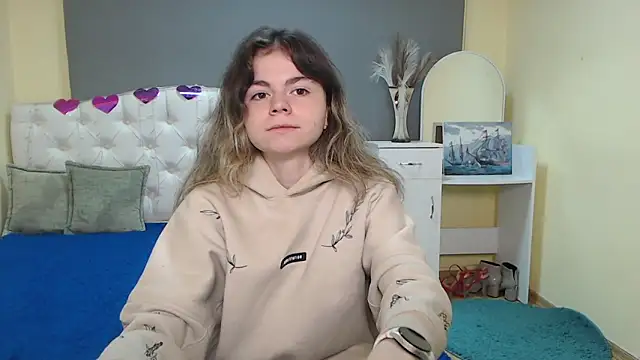 TinaRedly online show from 10/02/25, 05:55