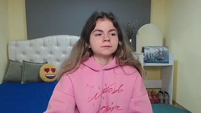 TinaRedly online show from 11/07/25, 06:40