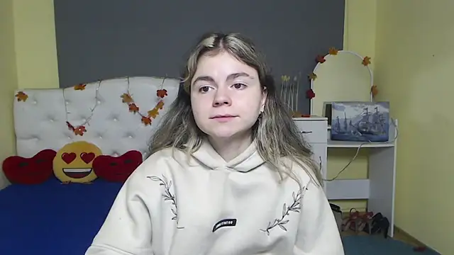 TinaRedly online show from 11/16/25, 06:45