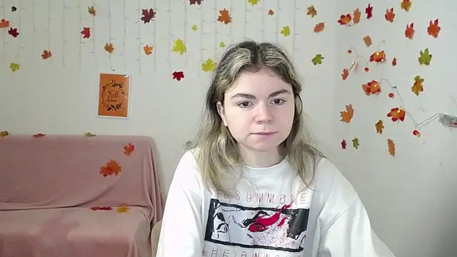 TinaRedly online show from 11/28/25, 07:08