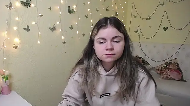 TinaRedly online show from 03/16/26, 07:05