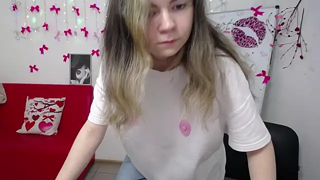 TinaRedly online show from 03/12/26, 07:12