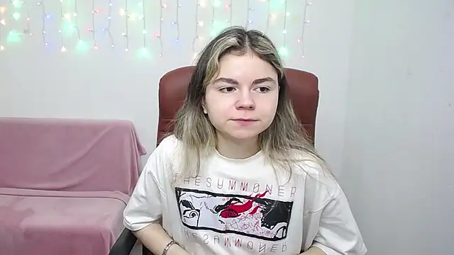 TinaRedly online show from 12/05/25, 06:50