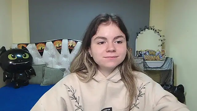 TinaRedly online show from 11/02/25, 06:46