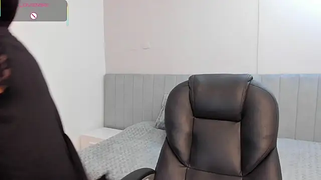 amira cute2 online show from 03/18/25, 01:12