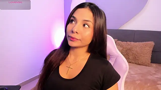 amira cute2 online show from 04/17/26, 11:57