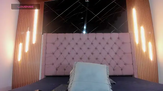 AinaPink online show from 05/09/26, 11:02