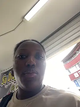 Snapshot of kellya_ chatting on 03/06/25, 12:21 kellya online show from 03/06/25, 12:21