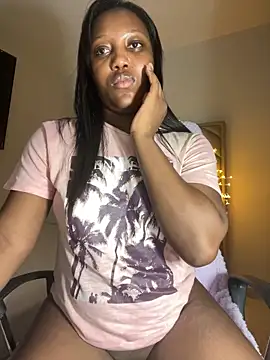 Snapshot of kellya_ chatting on 02/16/25, 10:44 kellya online show from 02/16/25, 10:44