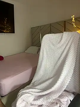 kellya  online show from 04/03/26, 10:16