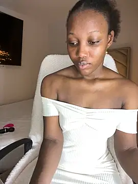 Snapshot of kellya_ chatting on 10/01/25, 11:30 kellya online show from 10/01/25, 11:30