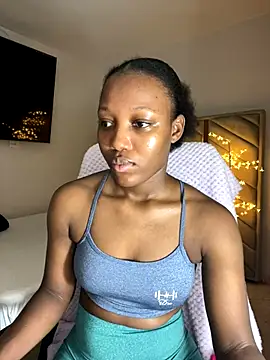 Snapshot of kellya_ chatting on 10/11/25, 12:00 kellya online show from 10/11/25, 12:00