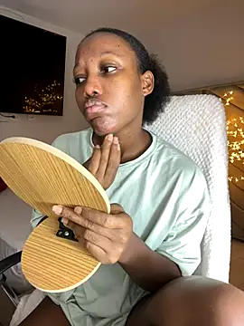 kellya  online show from 11/14/25, 11:41