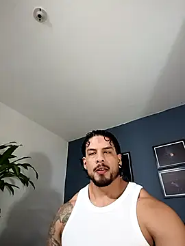 Snapshot of SilvaBranko chatting on 10/22/25, 12:10 SilvaBranko online show from 10/22/25, 12:10