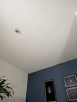 Snapshot of SilvaBranko chatting on 10/22/25, 09:03 SilvaBranko online show from 10/22/25, 09:03