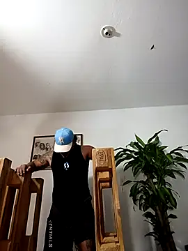 Snapshot of SilvaBranko chatting on 11/19/25, 03:50 SilvaBranko online show from 11/19/25, 03:50